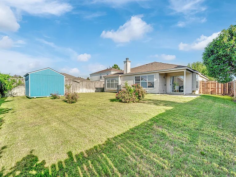 1407 Autumncrest Dr — Photo 23