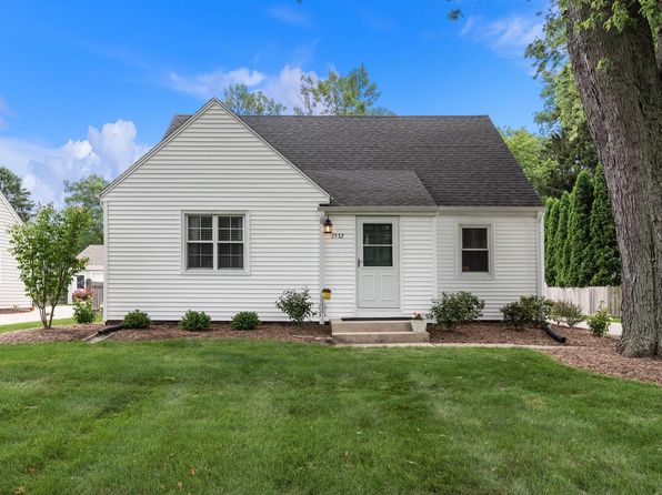 Fox Point Real Estate - Fox Point WI Homes For Sale | Zillow