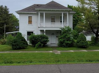 407 W South St, Albany, MO 64402