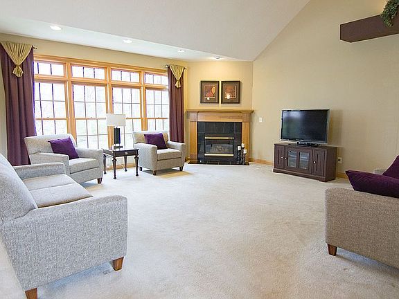4th image of 8311 Saybrook Dr