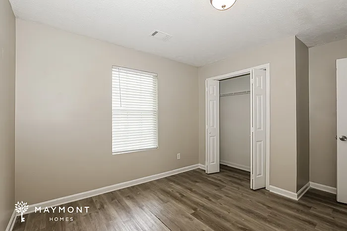 191 Marsh Glen Dr — Photo 13