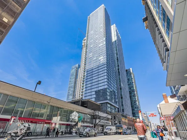 8 Cumberland St, Toronto, ON
