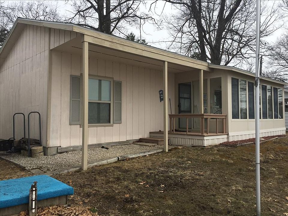 1st image of 2527 N Lake Mitchell Dr