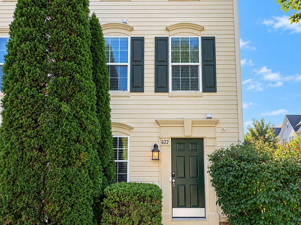 622 Tivoli Rd