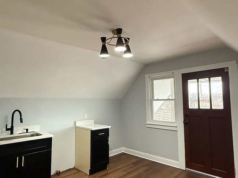 3556 W 61st St #2 — Photo 11