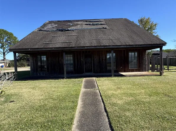 401 Manresa Dr, Thibodaux, LA 70301