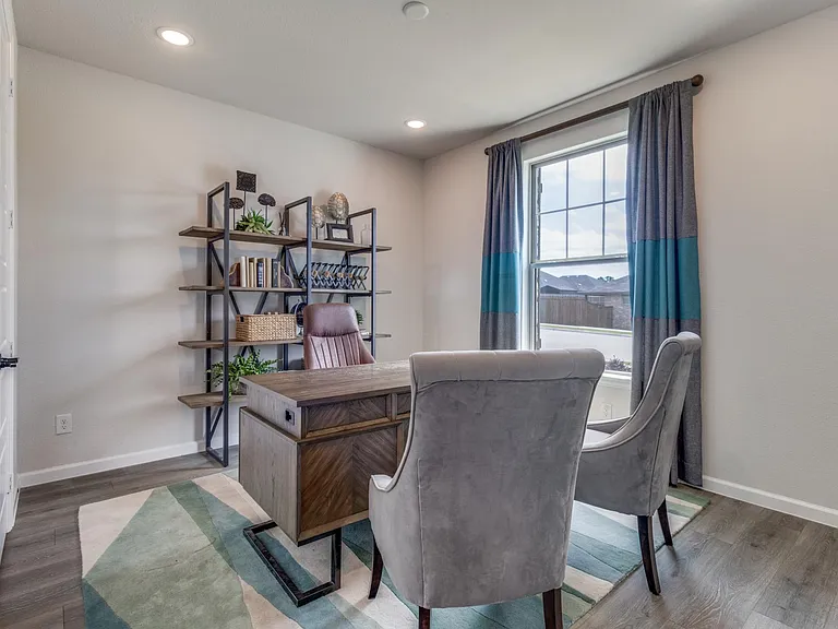 1834 Park Place Ln — Photo 3