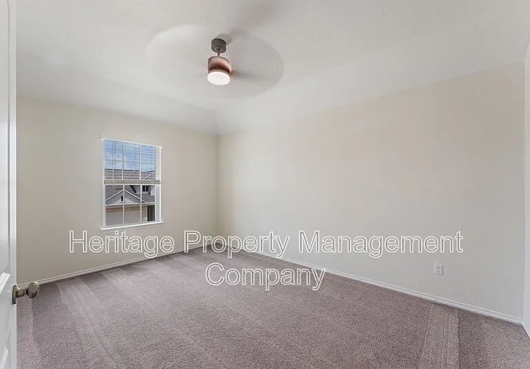 942 Blue Violet — Photo 40
