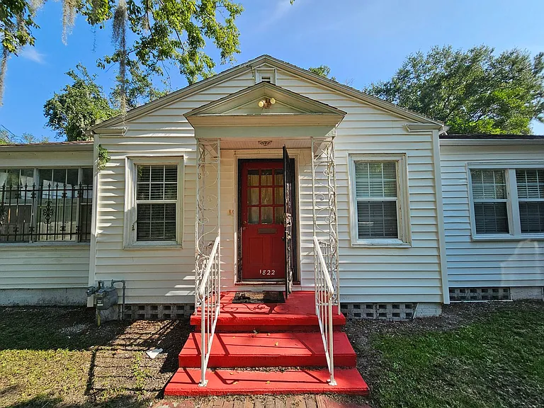 1822 NW 6th Ave — Photo 1