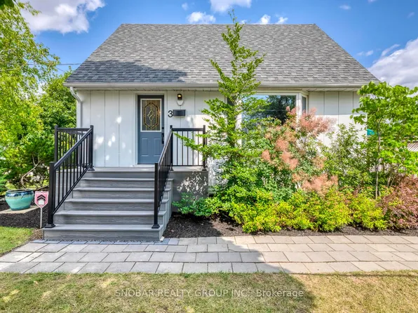 3 Burchell Rd, Toronto, ON M9W 3R6