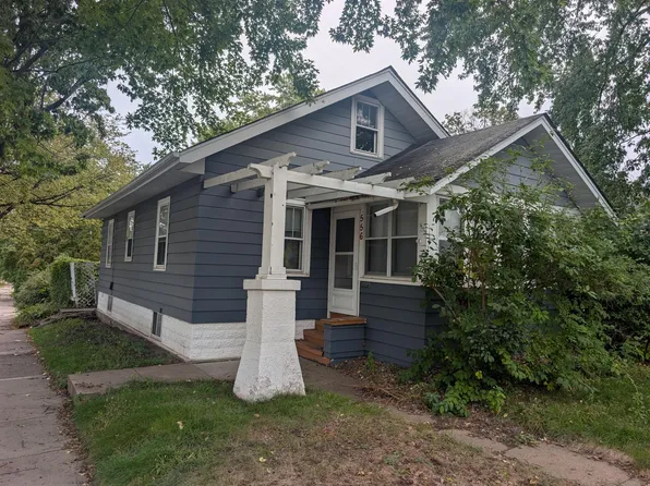 556 11th Ave N, South Saint Paul, MN 55075