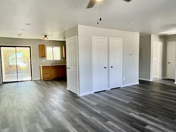 2nd image of 219 W Pennsylvania Dr #2
