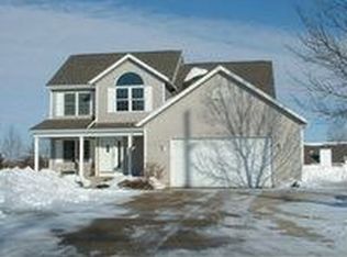 3003 W 4th St, Cedar Falls, IA 50613