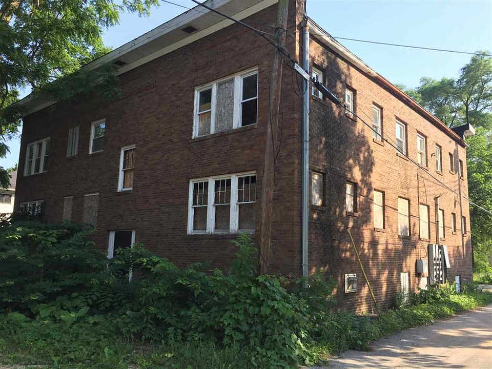 2nd image of 920 N Church St
