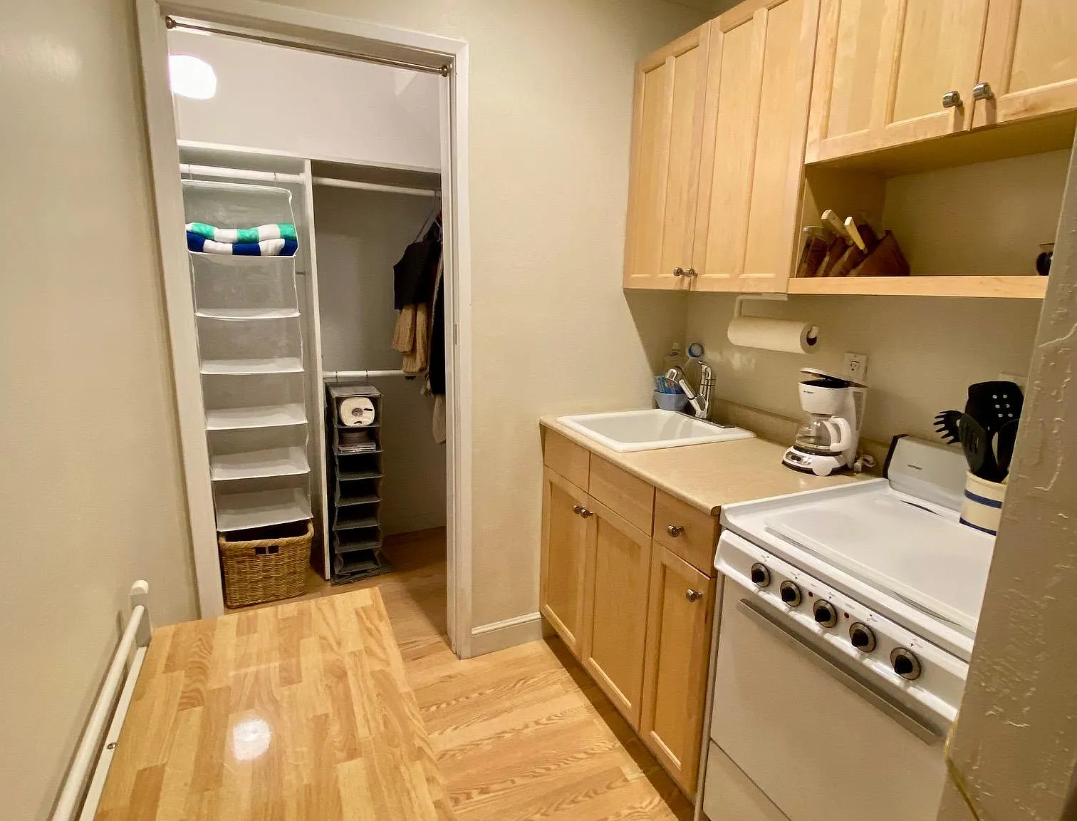 928 Wendy Ln — Photo 3