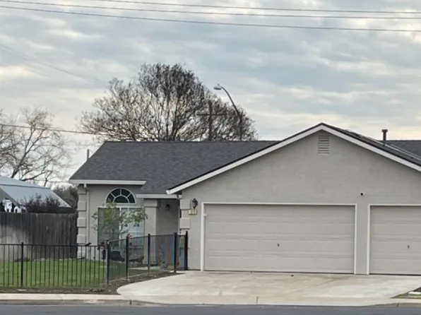 1619 Longmeadow St, Oakdale, CA 95361