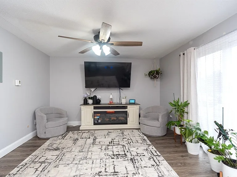 180 Main St #6109 — Photo 9