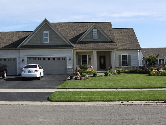 Ranch with a 3 car garage