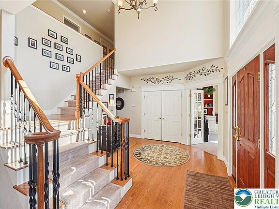 5th image of 4705 Colleen Dr N