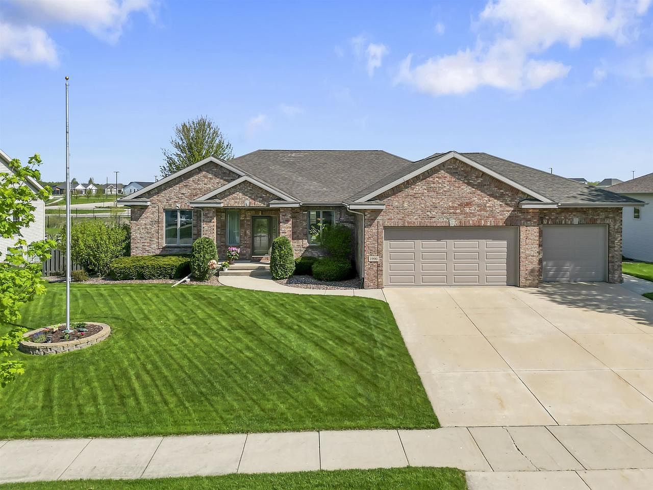 1990 Stonehaven DRIVE, Sun Prairie, WI 53590 Zillow
