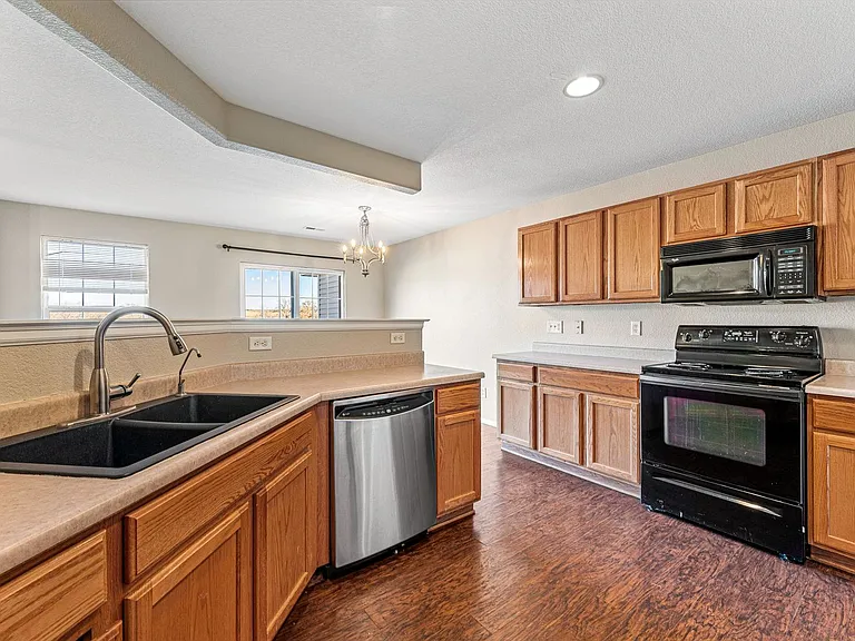 7940 S Kittredge Way — Photo 11