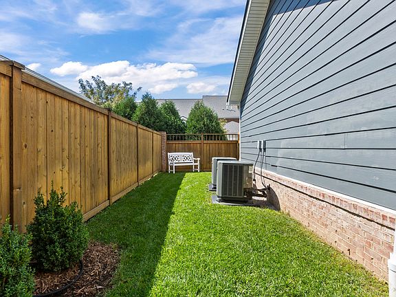 5th image of 2145 Patchen Lake Ln
