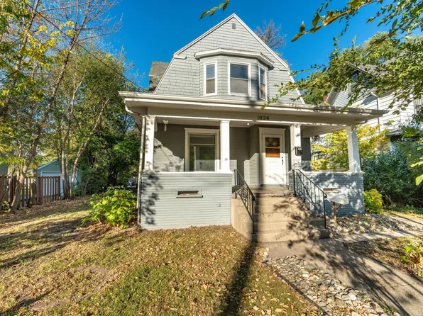 1026 University Dr N, Fargo, ND 58102