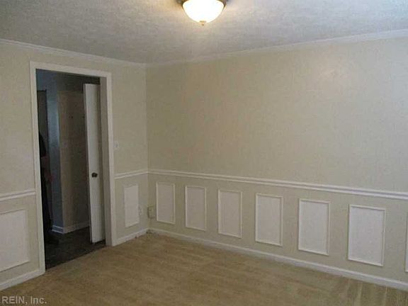 4th image of 229 Denbigh Blvd