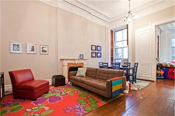 Rented by Douglas Elliman | media 28