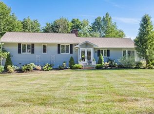 33200 Pinetree Rd, Pepper Pike, OH 44124