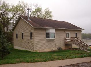 330 Broadway St, Hamilton, IL 62341