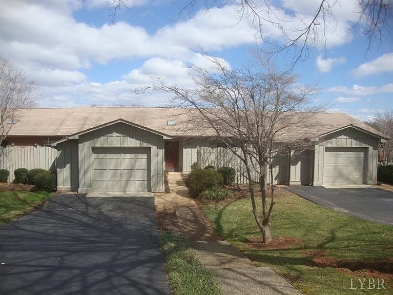 1st image of 203 Saint Paul Dr