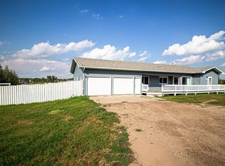 5801 27th Ave SE, Minot, ND 58701