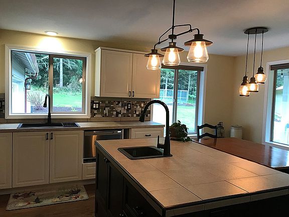 Kitchen island with storage