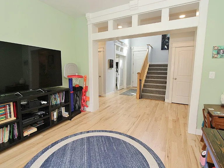 3689 N Colbourne Way — Photo 11