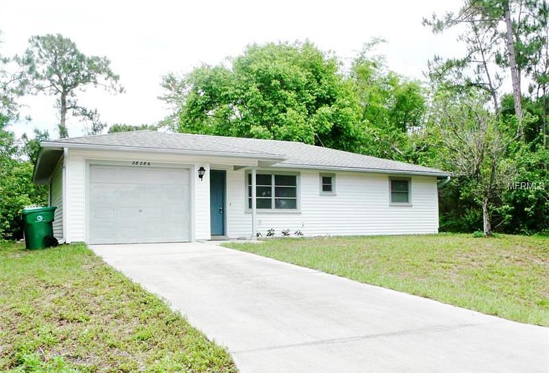 1st image of 28286 S Twin Lakes Dr