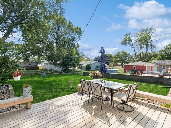 5th image of 1321 SW Kenworthy Dr