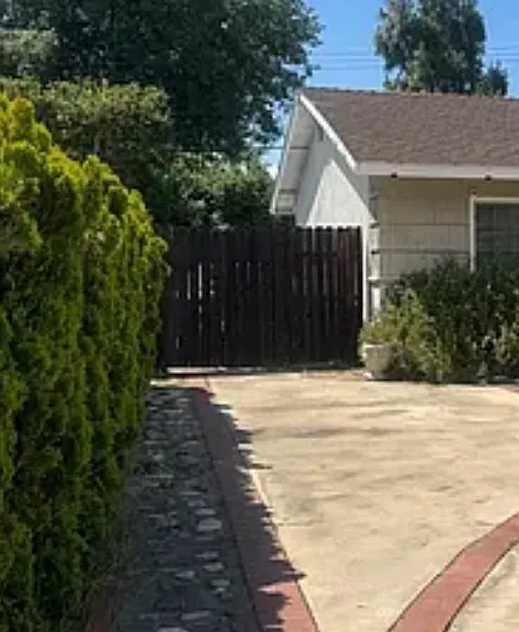 1919 Bridgeport Ave — Photo 1