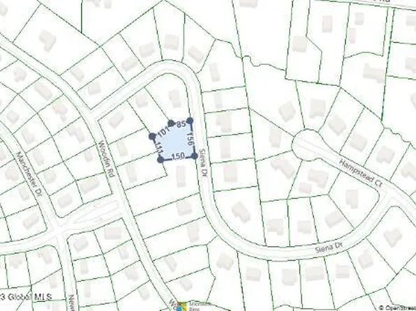 15 Siena Drive, Halfmoon, NY 12065