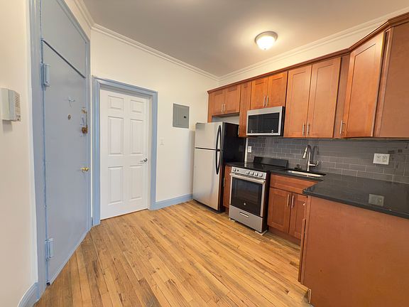 3rd image of 398 3rd Ave APT 2C