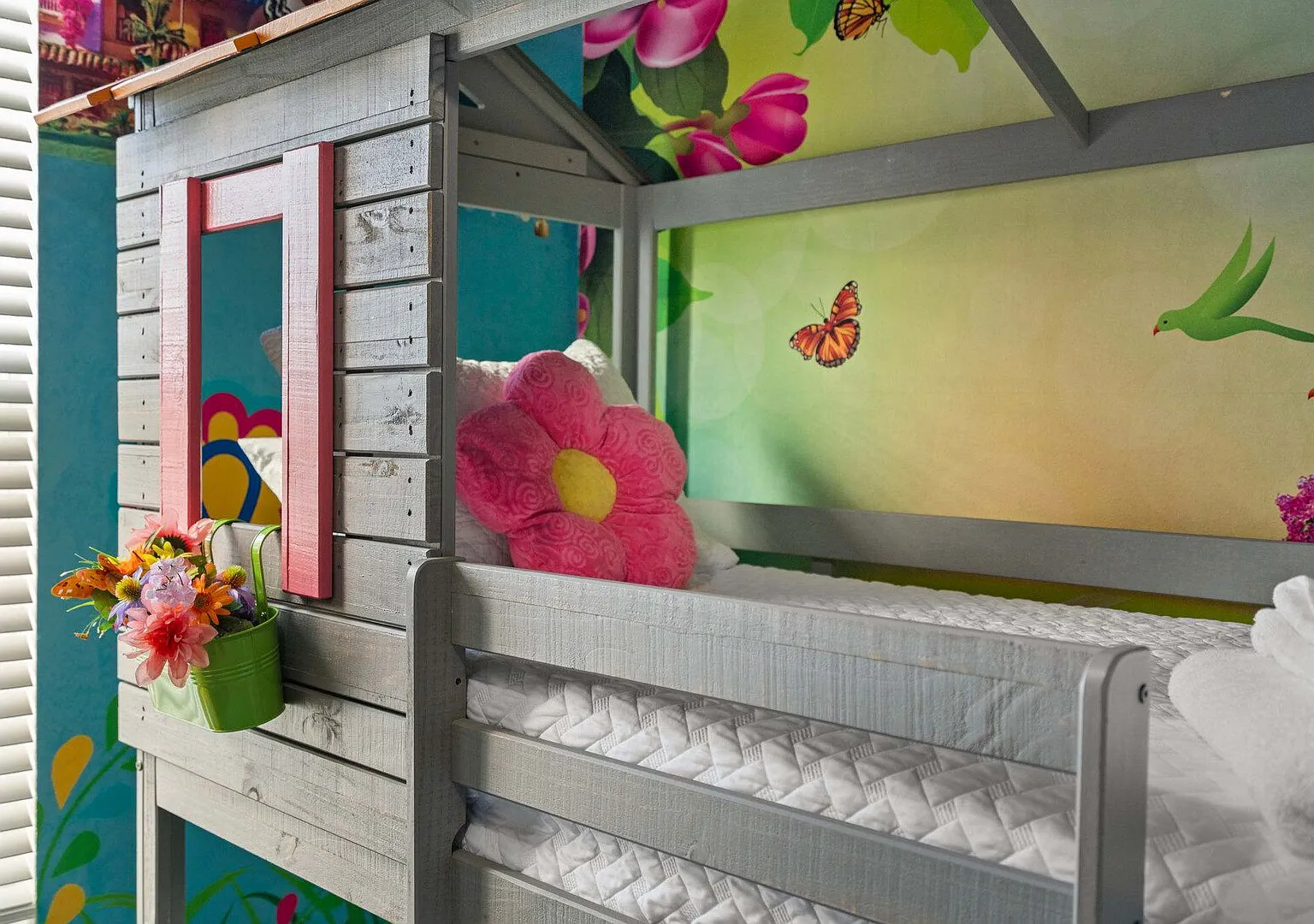 Fully Themed 6Bed Fantasy Escape Near Disney — Photo 3