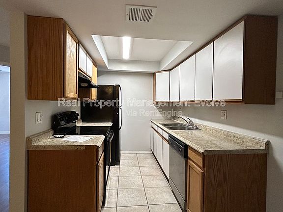 5th image of 1336 E Mountain View Rd Unit 104