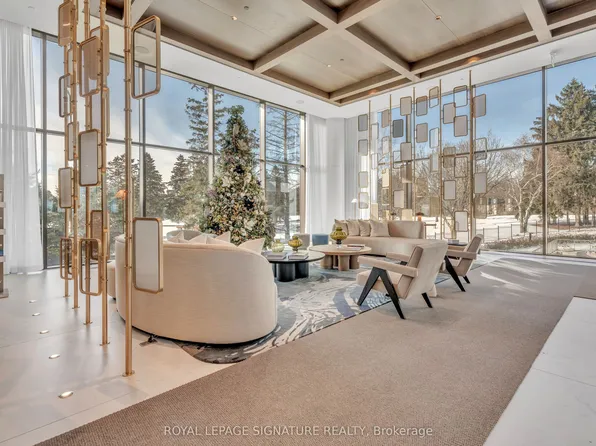 399 Royal Orchard Blvd #617, Markham, ON L3T 3C9