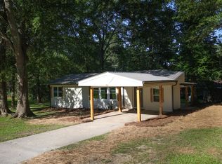 66 Valley Dr, Toccoa, GA 30577