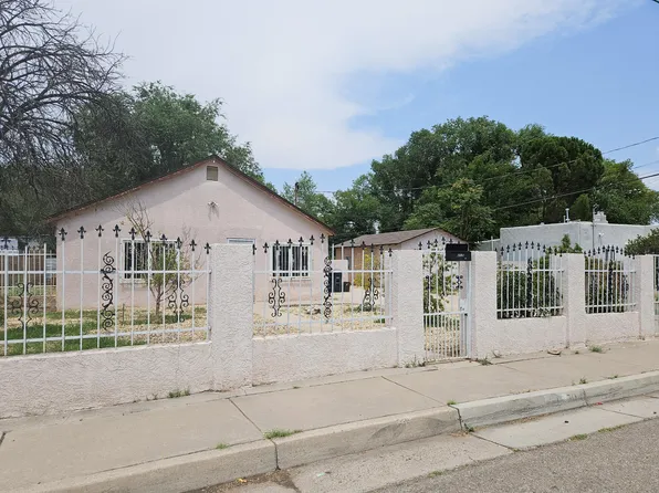 4729 Glendale Rd NW, Albuquerque, NM 87105