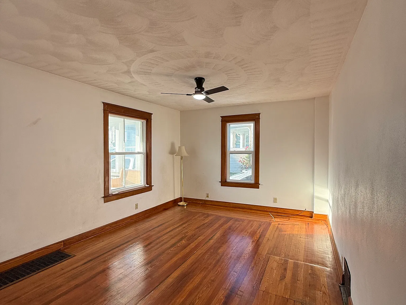1 bed, $1,100 — Photo 2