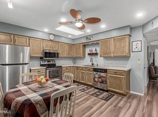 2064 S Farnsworth Dr UNIT 46, Mesa, AZ 85209