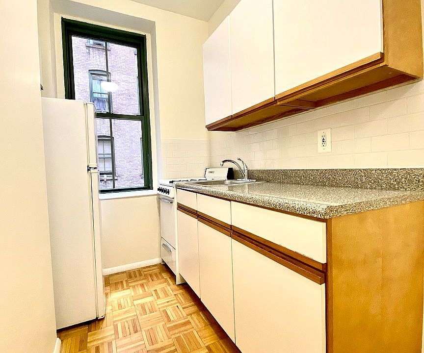 1st image of 1480 York Ave APT 2I