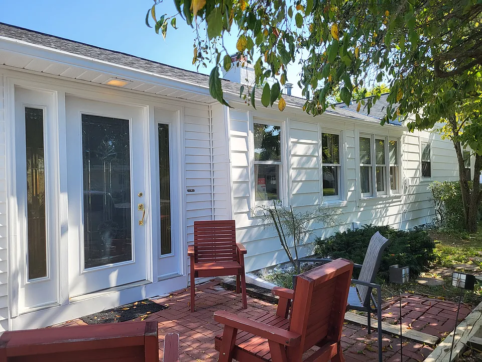 319 Shawnee Pl