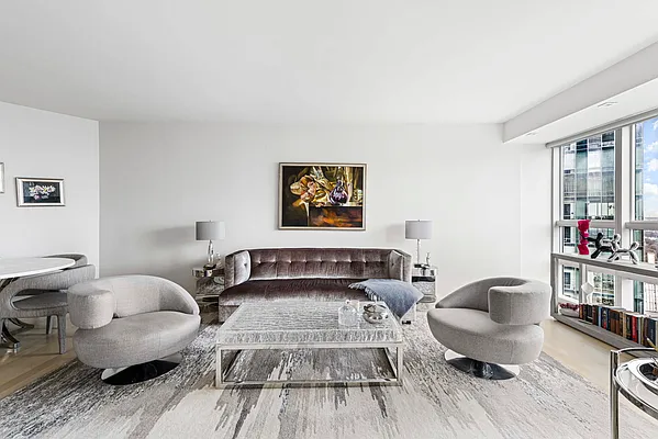Sold by Nest Seekers International | media 3